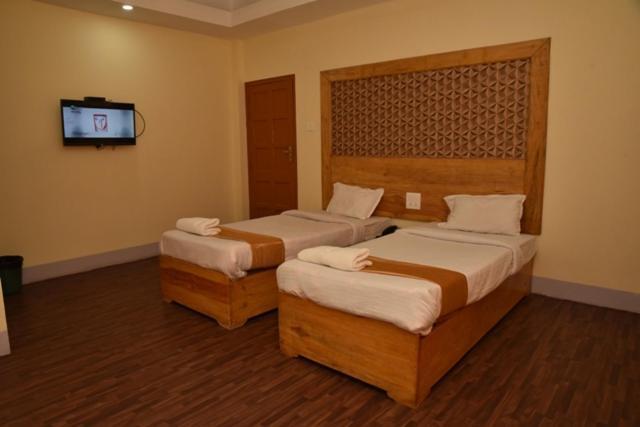 Hotel City Palace Inn Шилонг Екстериор снимка